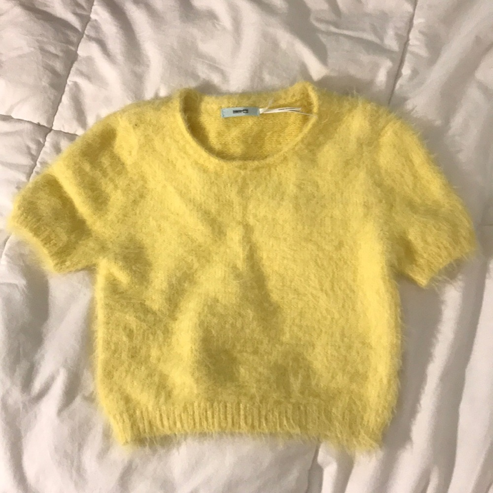 NWOT uo crop top